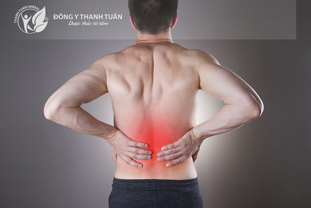 Biểu hiện rõ rệt nhất của đau lưng là đau cột sống lưng