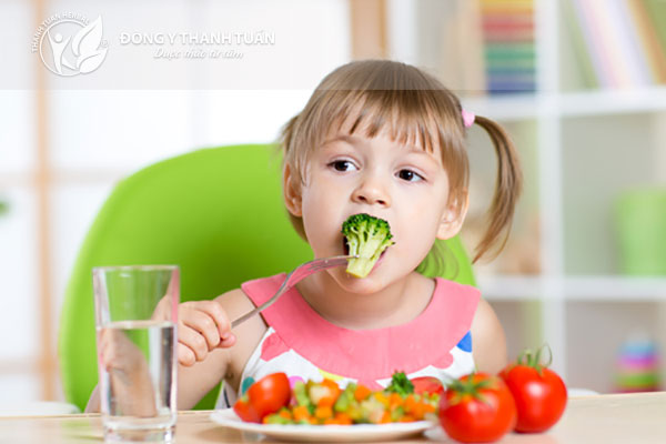 Chế độ dinh dưỡng cho trẻ bị viêm dạ dày như thế nào?