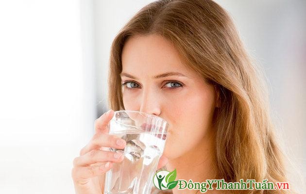 Nước súc miệng thảo dược giúp loại bỏ mùi hôi trong khoang miệng hiệu quả