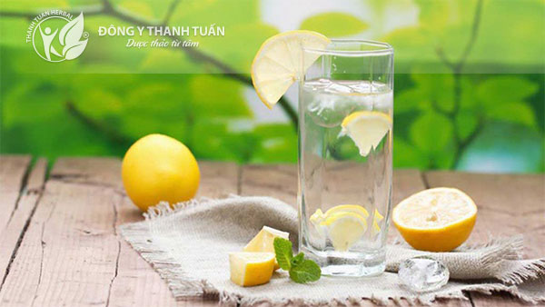 Uống nước chanh giúp thanh lọc gan