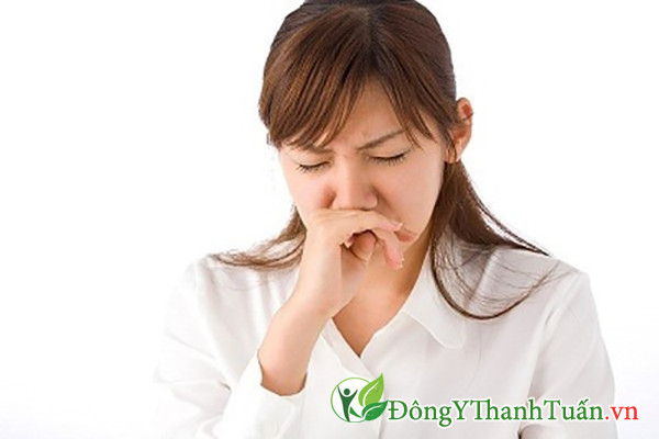 Ợ hơi là một trong những biểu hiện điển hình của bệnh trào ngược dạ dày