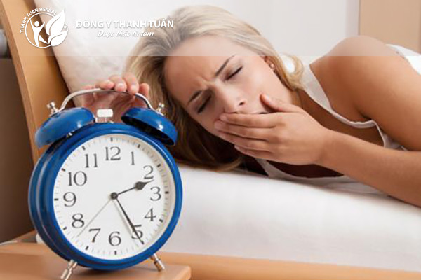 chứng mất ngủ vào ban đêm gây nhiều mệt mỏi cho người bệnh