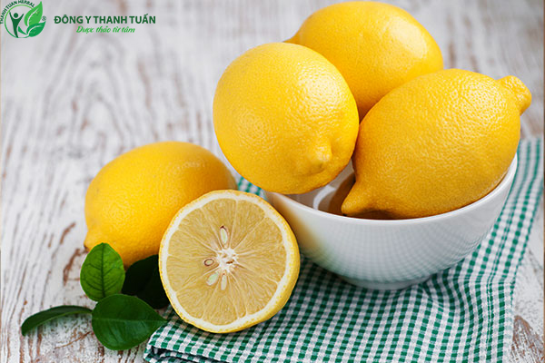 Loại quả giàu vitamin C, chanh giúp gan đào thải các chất béo và chất thải sinh hóa ra khỏi cơ thể. 
